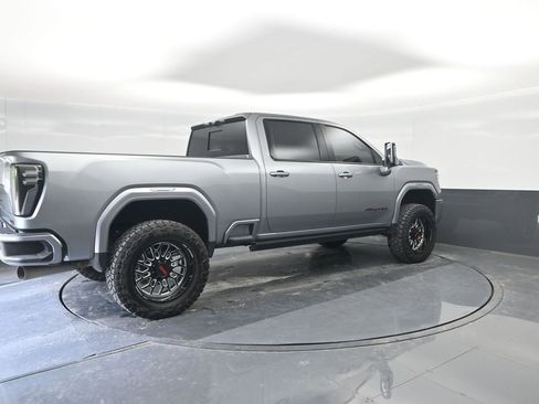 Used 2024 GMC Sierra 2500 AT4 w/ AT4 Premium Plus Package AWD/4WD image 15