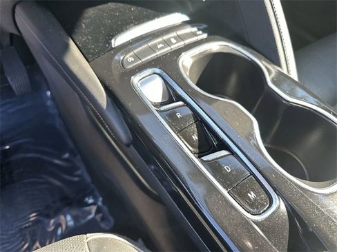 Used 2023 Buick Envision Essence image 23