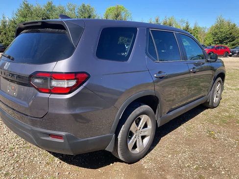 Used 2023 Honda Pilot LX image 7