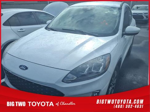 Used 2020 Ford Escape SEL image 1