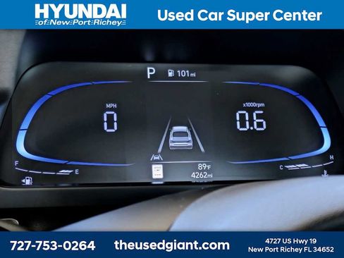 Used 2025 Hyundai Elantra SE FWD image 28