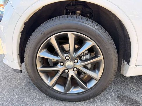 Used 2018 Dodge Durango GT AWD/4WD image 40