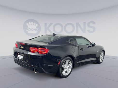 Used 2021 Chevrolet Camaro LT RWD image 11