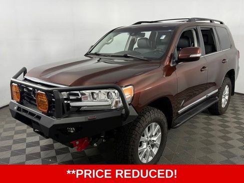 Used 2017 Toyota Land Cruiser AWD/4WD image 2