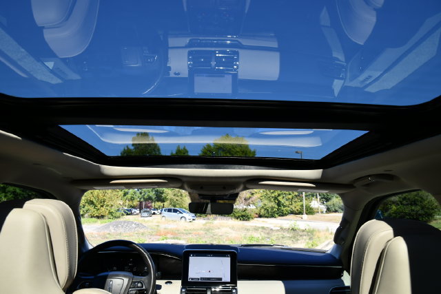 Used 2019 Lincoln Navigator Reserve AWD/4WD image 30