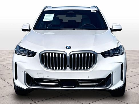 Used 2025 BMW X5 xDrive50e w/ Premium Package AWD/4WD image 2
