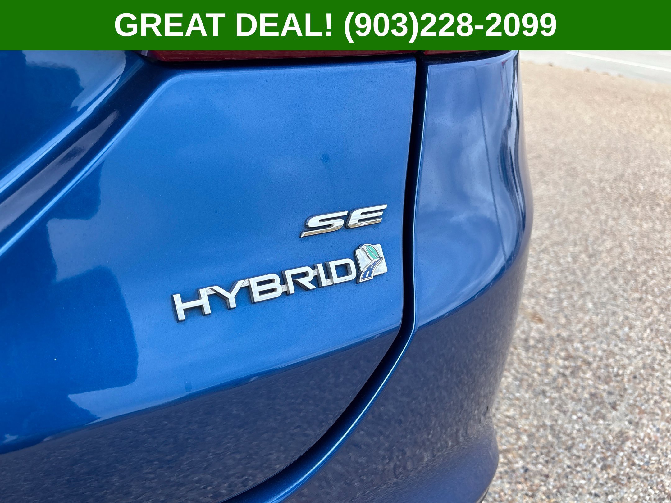 Used 2017 Ford Fusion SE w/ Equipment Group 602A FWD image 10