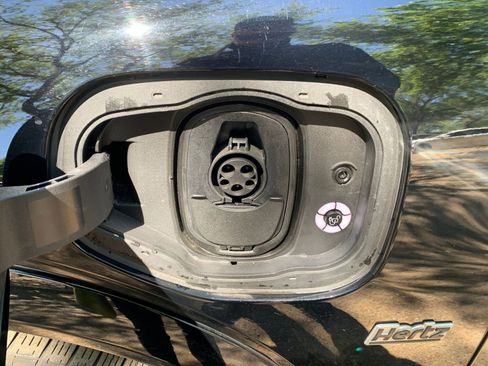 Used 2023 Ford Mustang Mach-E GT image 21