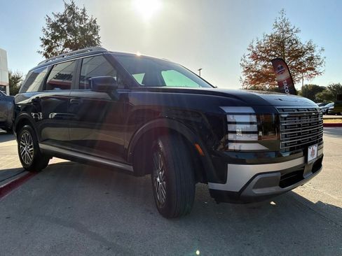 Used 2026 Hyundai Palisade SEL FWD image 4