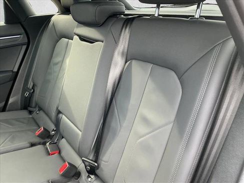 Used 2025 Audi Q3 2.0T Premium Plus w/ Premium Plus Package image 14