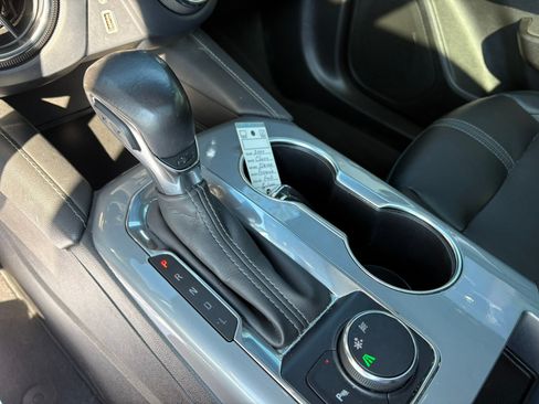 Used 2020 Chevrolet Blazer LT FWD image 24