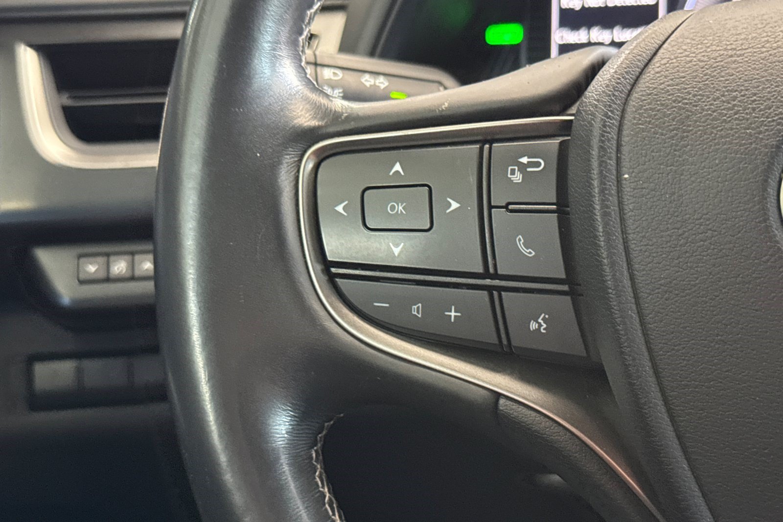 Used 2020 Lexus UX 250h w/ Accessory Package 2 AWD/4WD image 30