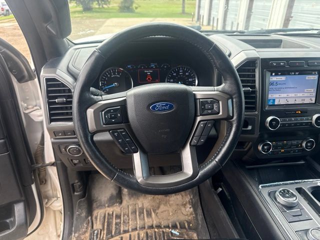 Used 2019 Ford Expedition Max XLT w/ Equipment Group 202A AWD/4WD image 14