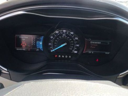 Used 2019 Ford Fusion SE FWD image 11