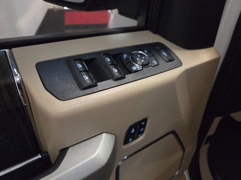 Used 2021 Ford F250 Lariat w/ Lariat Ultimate Package image 36