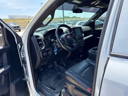 Used 2022 RAM 2500 Tradesman w/ Special Service Vehicle Group AWD/4WD image 20