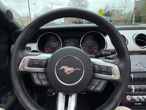 Used 2017 Ford Mustang Premium image 34