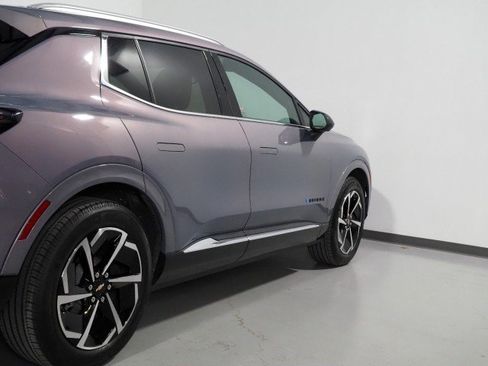 Used 2024 Chevrolet Equinox EV LT w/ LPO, Blackout Package image 57