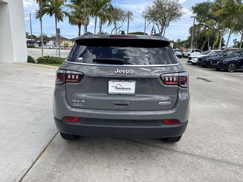 Used 2023 Jeep Compass Latitude w/ Sun and Sound Group image 3