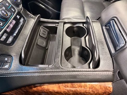 Used 2019 Chevrolet Tahoe Premier AWD/4WD image 40