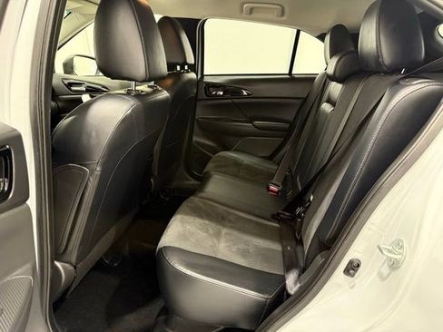 Used 2025 Mitsubishi Eclipse Cross AWD image 18