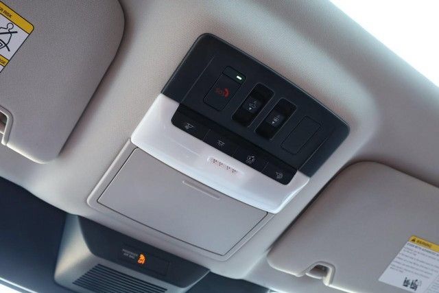 Certified 2025 Nissan Pathfinder SV w/ SV Premium Package AWD/4WD image 20