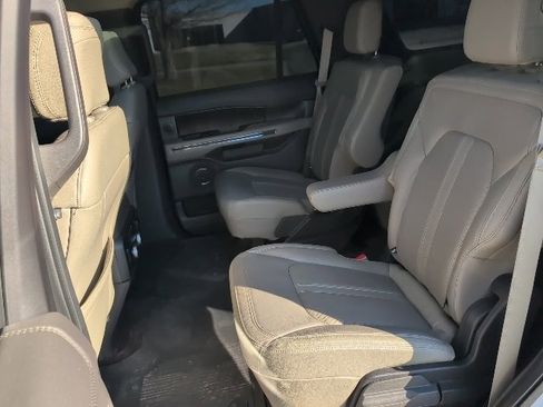 Used 2018 Ford Expedition Limited w/ Equipment Group 301A image 19