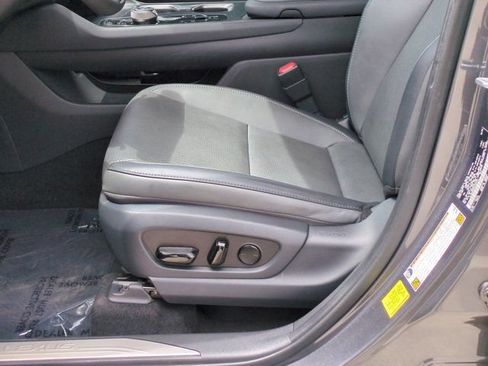Used 2024 Lexus RZ 300e Premium FWD image 17