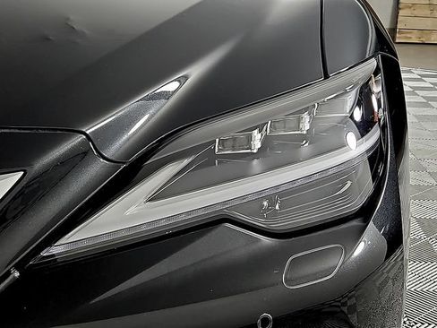 Used 2023 Lexus LS 500h AWD w/ Luxury Package image 10