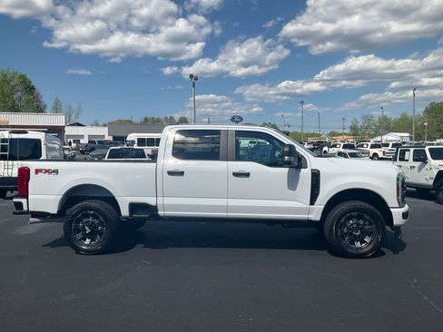 New 2026 Ford F250 XL image 4