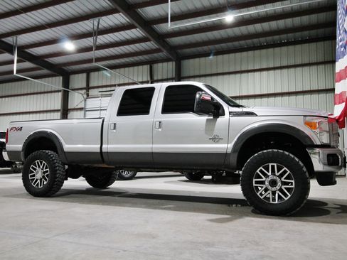 Used 2016 Ford F250 Lariat AWD/4WD image 16