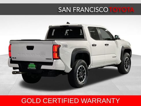 Certified 2025 Toyota Tacoma TRD Off-Road image 5