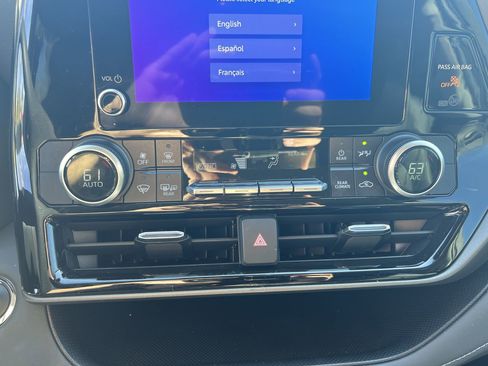 Used 2023 Toyota Highlander L FWD image 24