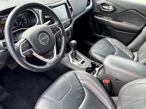 Used 2014 Jeep Cherokee Trailhawk w/ Technology Group image 9