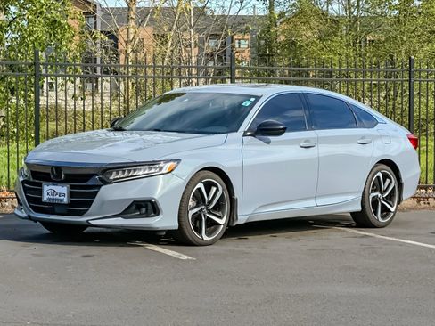 Used 2022 Honda Accord Sport image 7
