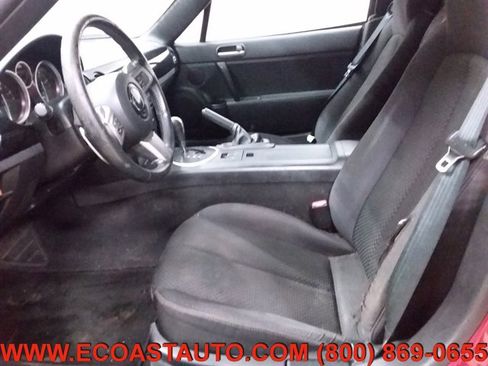 Used 2006 MAZDA MX-5 Miata Sport image 10