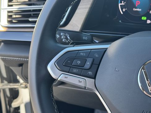 Certified 2025 Volkswagen Atlas SE w/ Panoramic Sunroof Package image 20