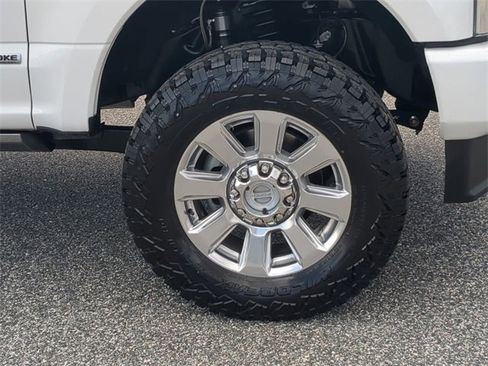Used 2020 Ford F250 Platinum w/ FX4 Off-Road Package image 11