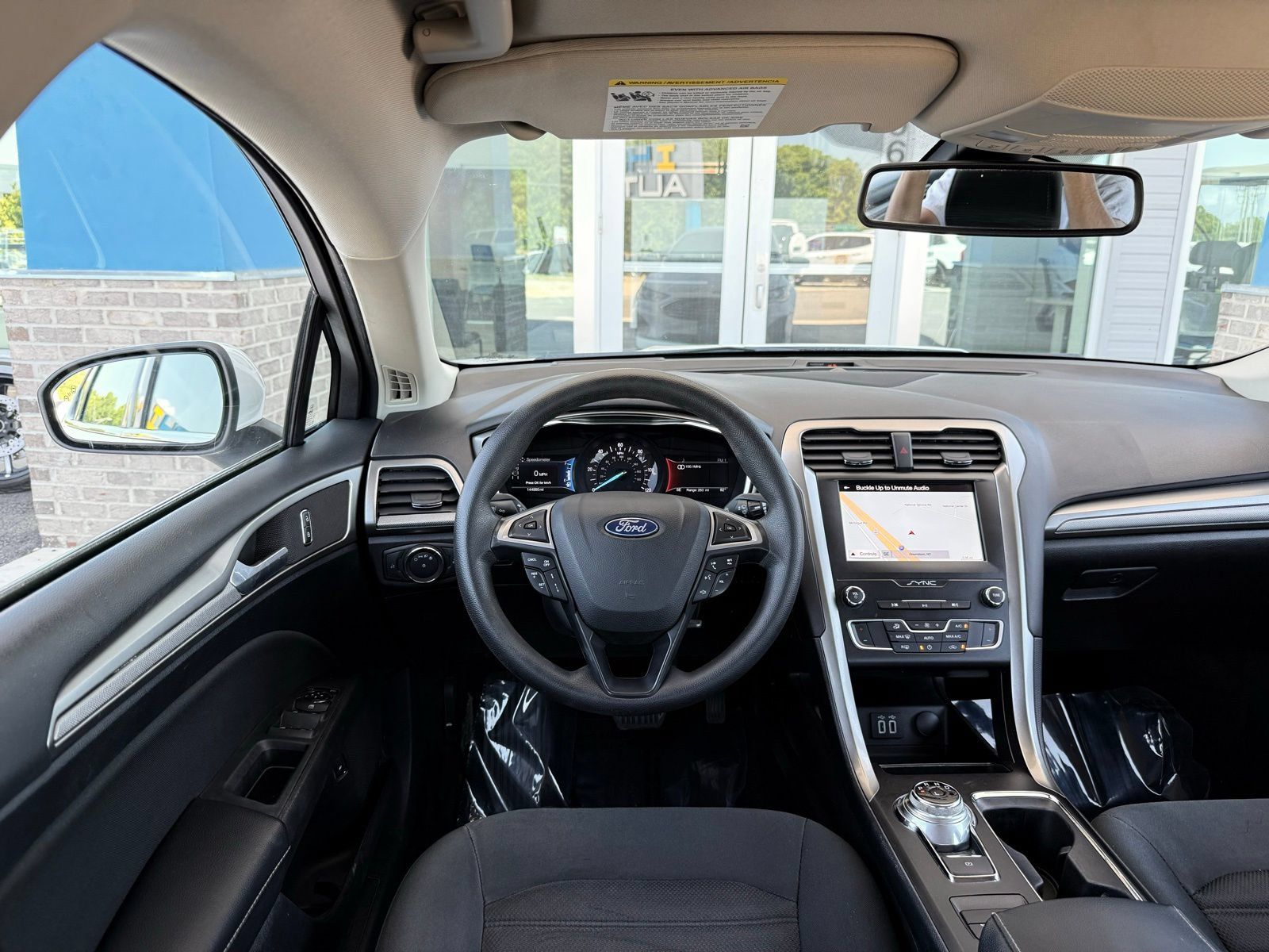Used 2019 Ford Fusion SE FWD image 28