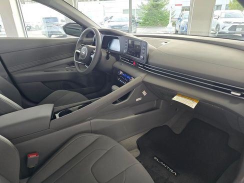 New 2026 Hyundai Elantra SEL Sport image 33