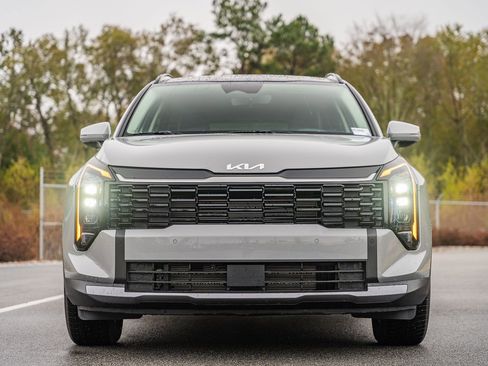 Used 2026 Kia Sportage EX w/ EX Panorama Roof Package image 2