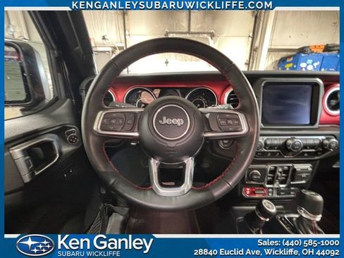 Used 2022 Jeep Wrangler Unlimited Rubicon w/ Cold Weather Group AWD/4WD image 13
