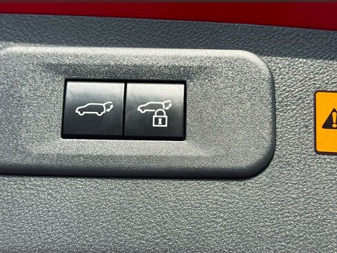 Used 2025 Lexus NX 250 FWD w/ Towing Package (2000 Lbs) image 13