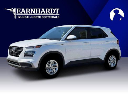 New 2026 Hyundai Venue SE FWD image 2