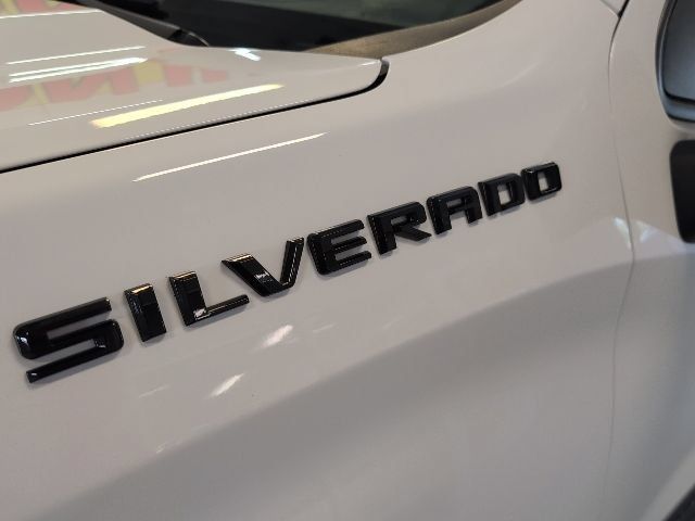 Used 2023 Chevrolet Silverado 1500 Custom w/ LPO, Dark Essentials Package AWD/4WD image 8