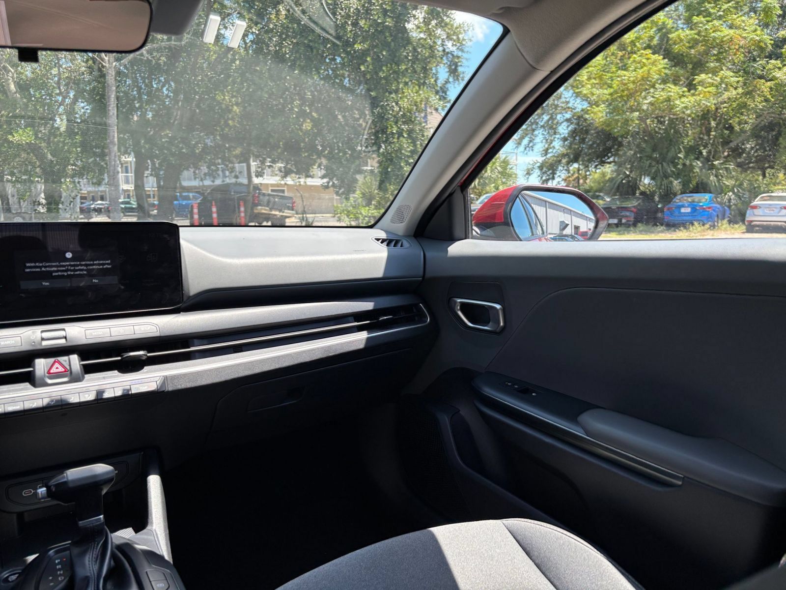 Used 2025 Kia K4 FWD image 32