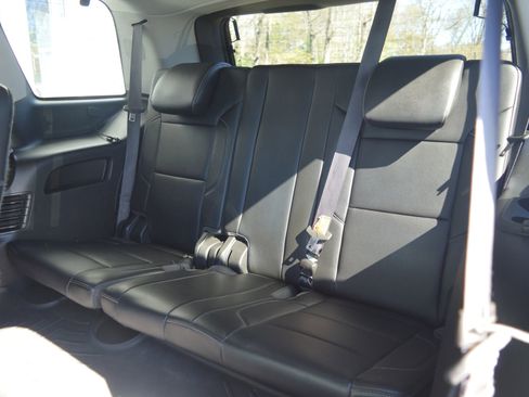 Used 2015 GMC Yukon SLT w/ Open Road Package image 16