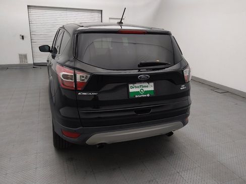 Used 2017 Ford Escape SE AWD/4WD image 6