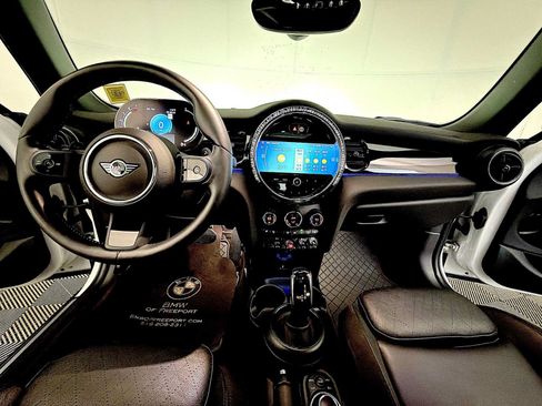 Certified 2023 MINI Cooper S w/ Signature Upholstery Package FWD image 16