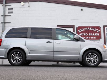 Used 2016 Dodge Grand Caravan SE